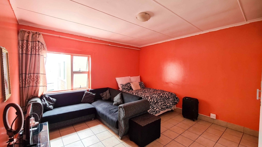 2 Bedroom Property for Sale in Quigney Eastern Cape